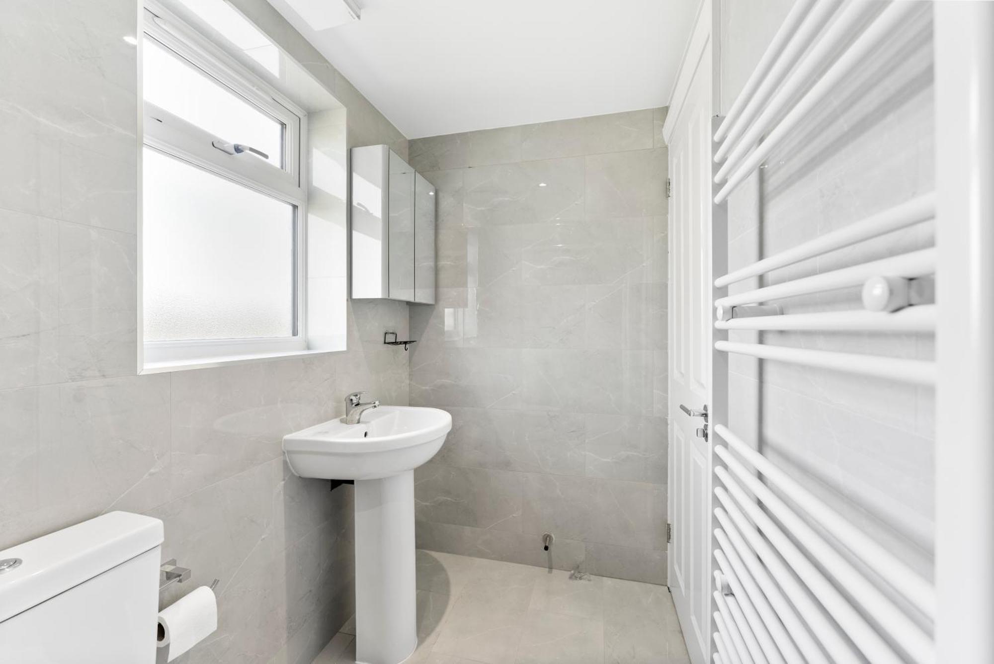 Stylish Wembley Gem - Parking -Sleeps 14 London Exterior foto